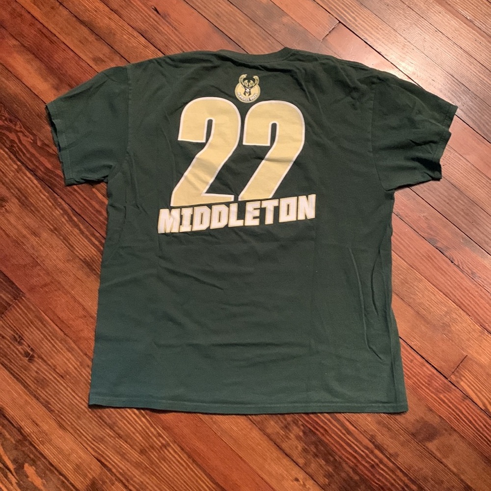 Milwaukee Bucks Middleton T Shirt - Picture 2 of 4